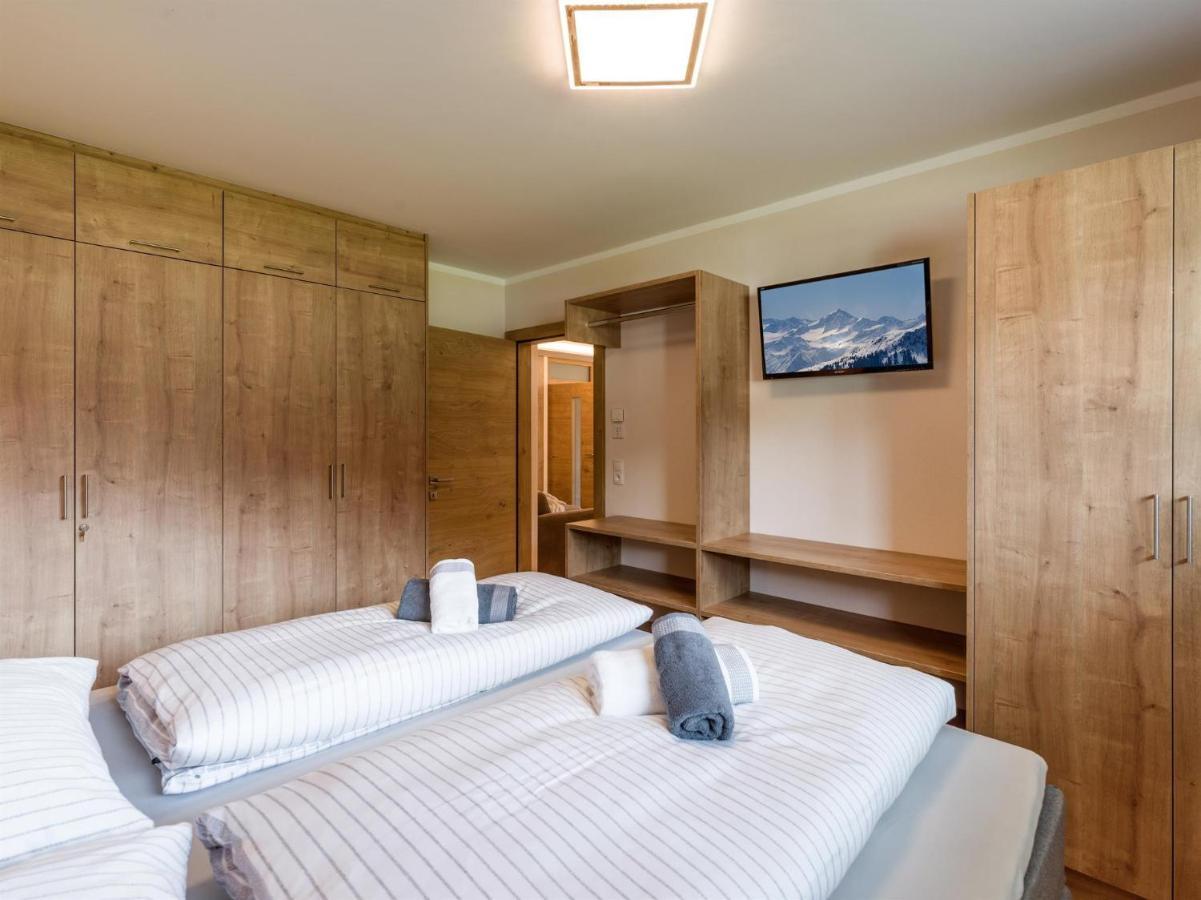 Apart Painting Ried im Zillertal Exterior photo