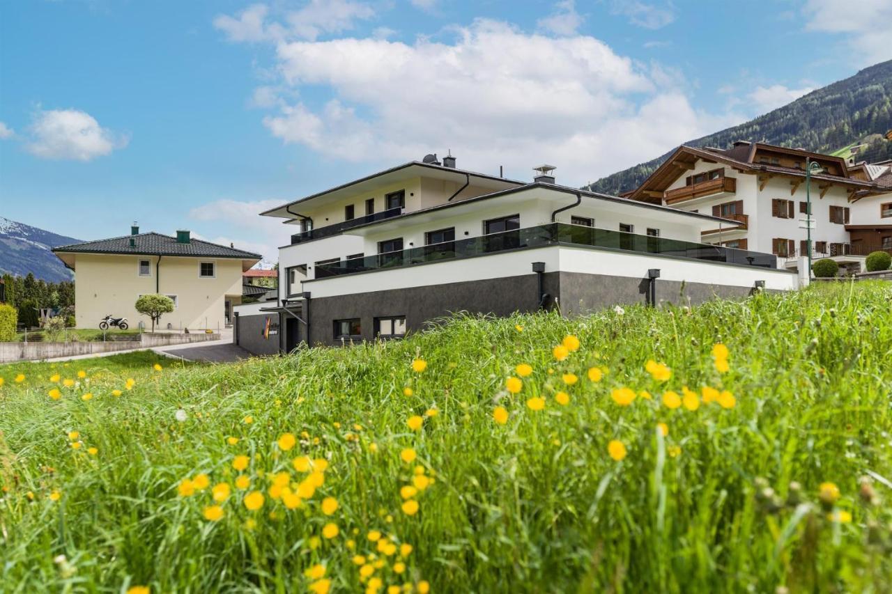 Apart Painting Ried im Zillertal Exterior photo